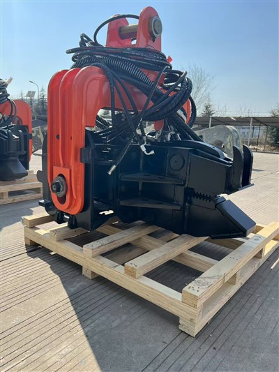 Marteau vibro monté sur excavatrice